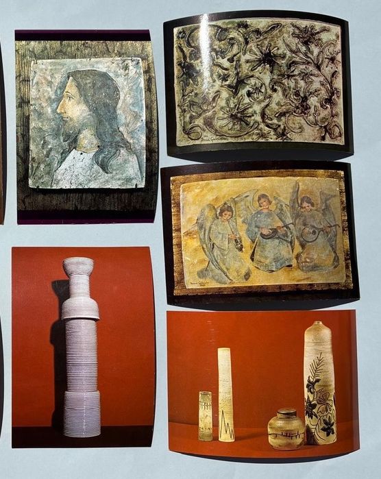 18 Postais da Irmã Gabriela com peças de Cerâmica da sua autoria.