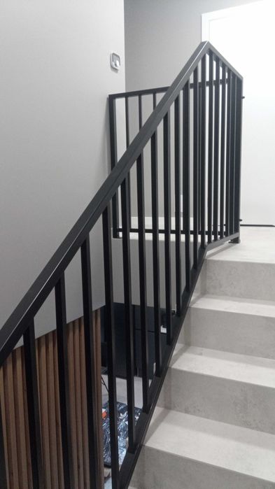 Balustrada zewnętrzna wewnętrzna klasyczna balkon taras schody