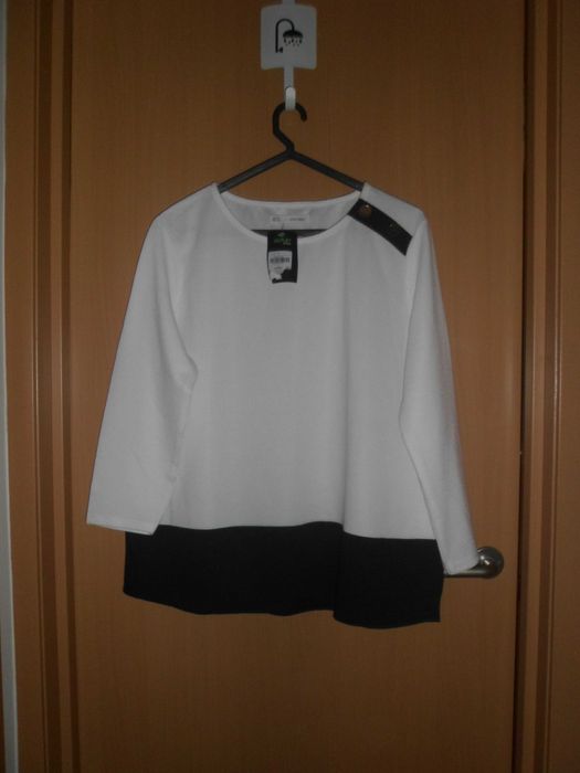 Sweats nova  com etiqueta  para mulher da marca  Sfera Basic