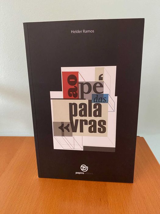 Ao Pé Das Palavras - Hélder Ramos