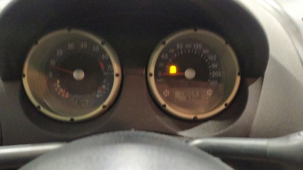 Vende-se carro usado