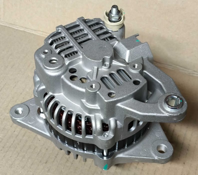 Генератор • Mitsubishi Lancer 9 • 1,6