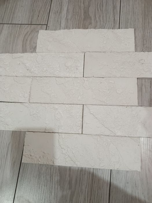 Гіпсова плитка  власного виробництва