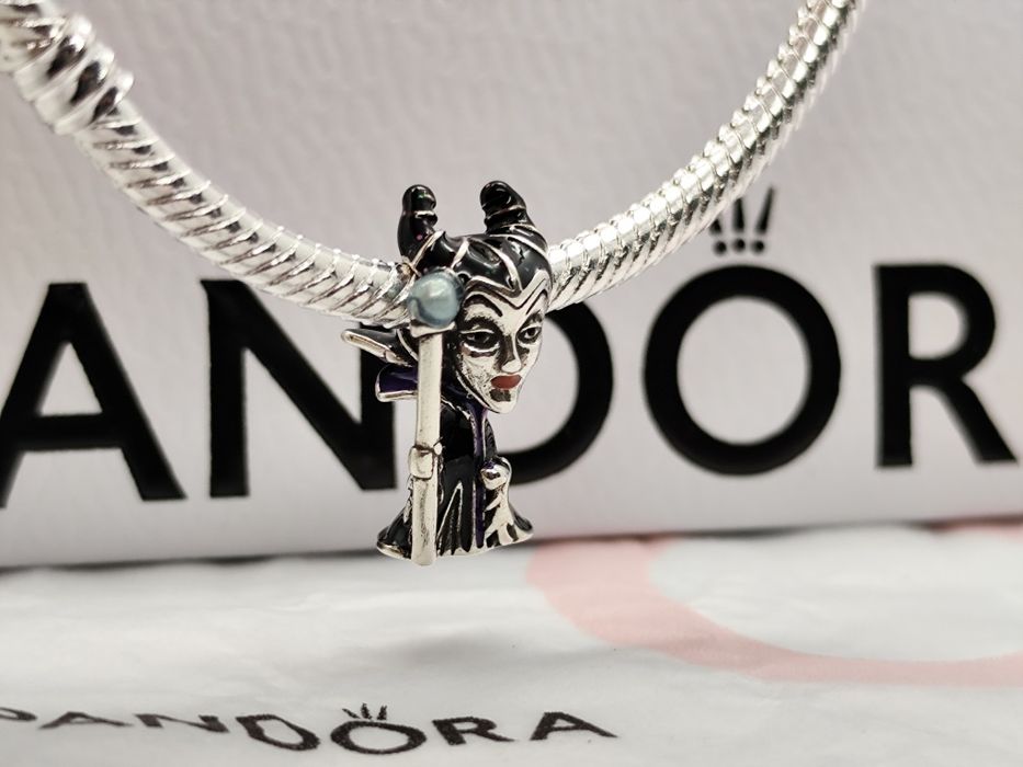 Conta Maléfica da Pandora brilha no escuro