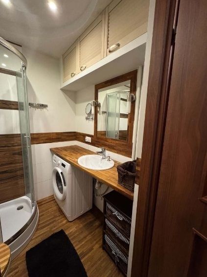 Sprzedam kawalerkę 28,5 m2, z działką