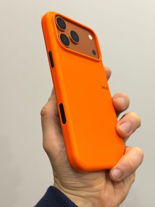 Чехол iPhone 17 Pro Max Beats Rugged Case Magsafe & Camera Control