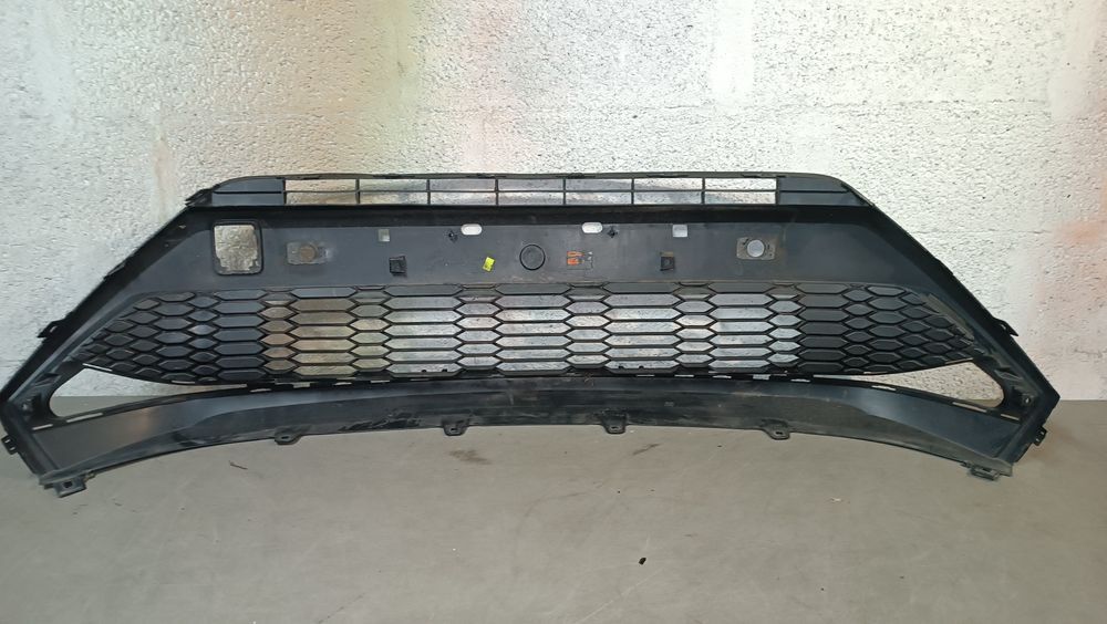 Vendo grelha de frente Toyota C-HR híbrid ano 2020/22