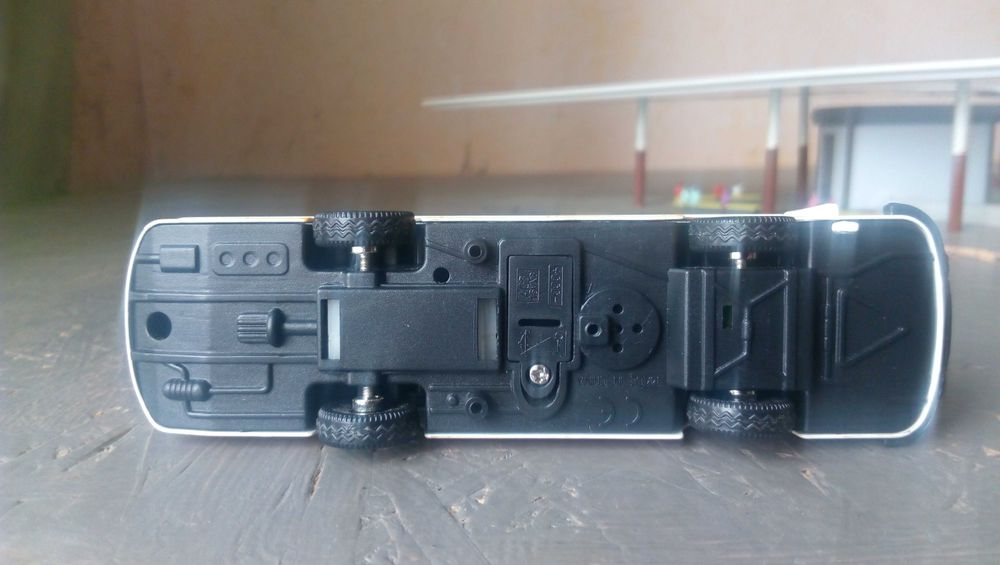 Модель автобуса ЛАЗ-695 масштаб 1/64.