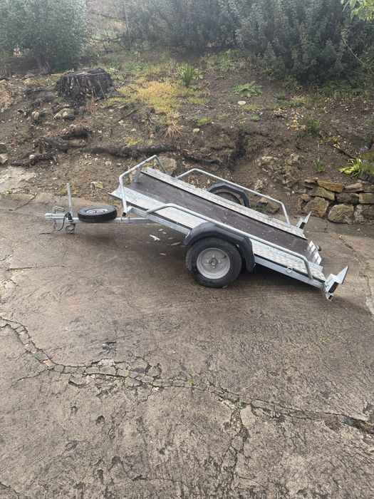 Reboque toniauto moto4