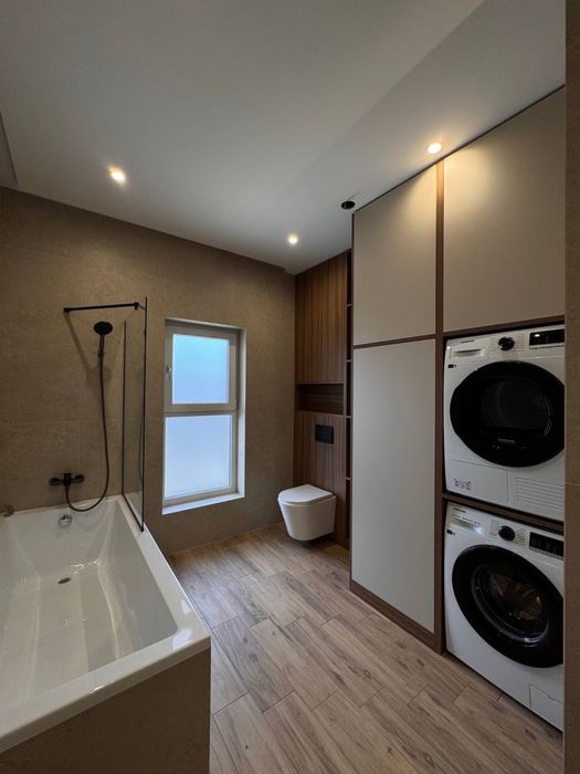 Оренда таунхаусу з своїм двором.