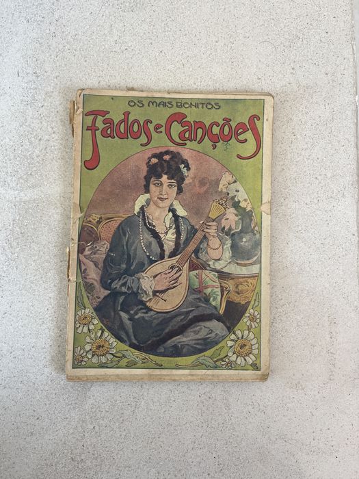 “Os Mais Bonitos Fados e Canções”