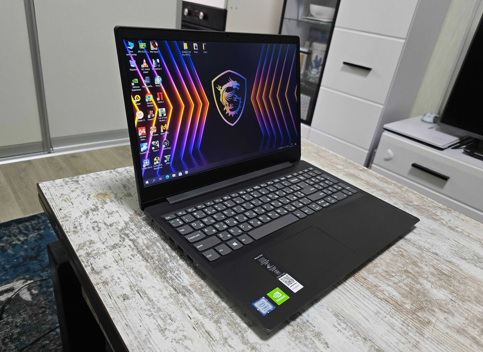 Игровой Lenovo 15.6"FullHD (Core i3 8gen/Nvidia MX110/SSD 256GB+500GB)