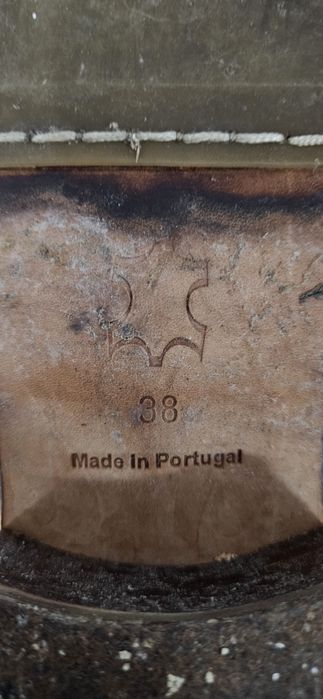 Bota Alta em Pele Mulher