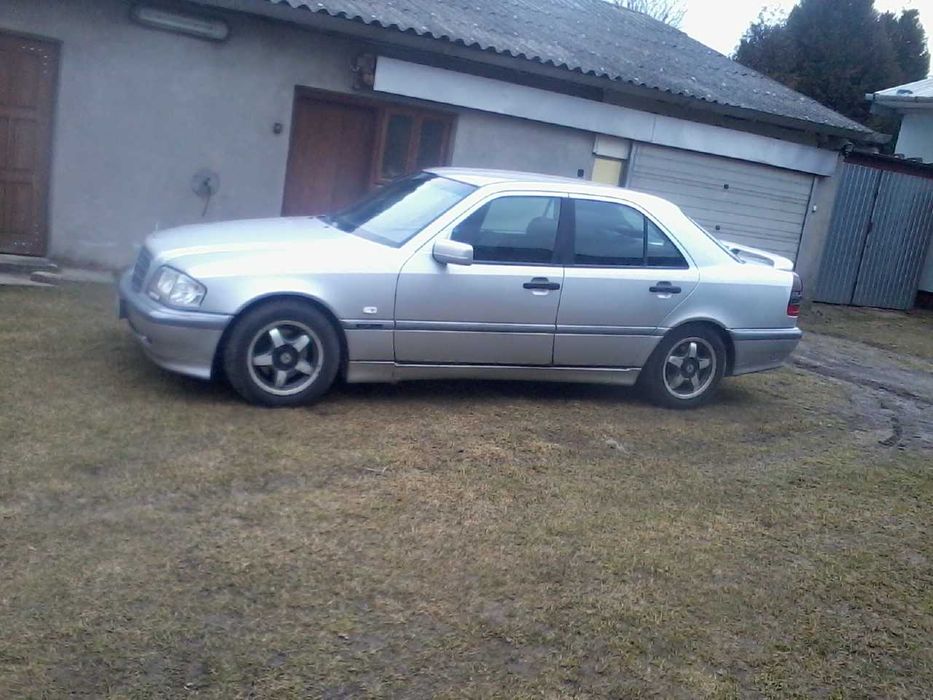 Mercedes, W 202 C-klasa
