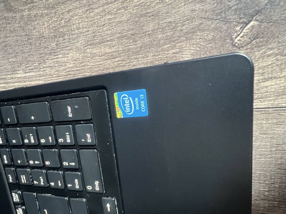 Laptop fujitsu a555 i3