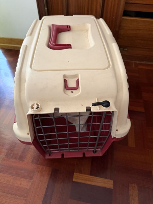 Vendo transportadora de cão ou gato