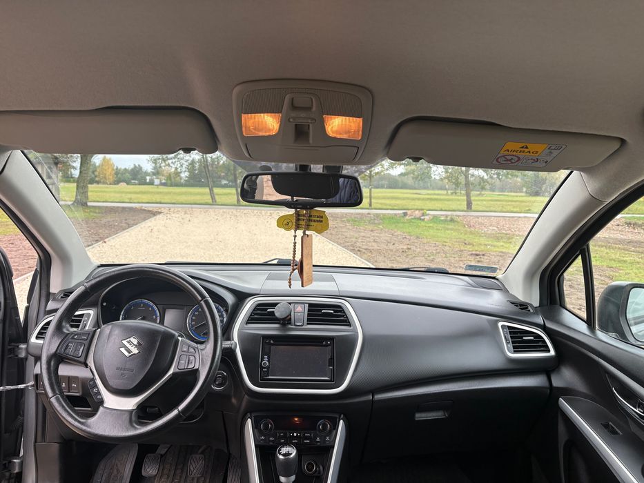 Sprzedam Suzuki SX4 S-CROSS