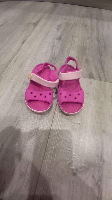 Крокси  босоніжки для малечі 1- 2роки crocs