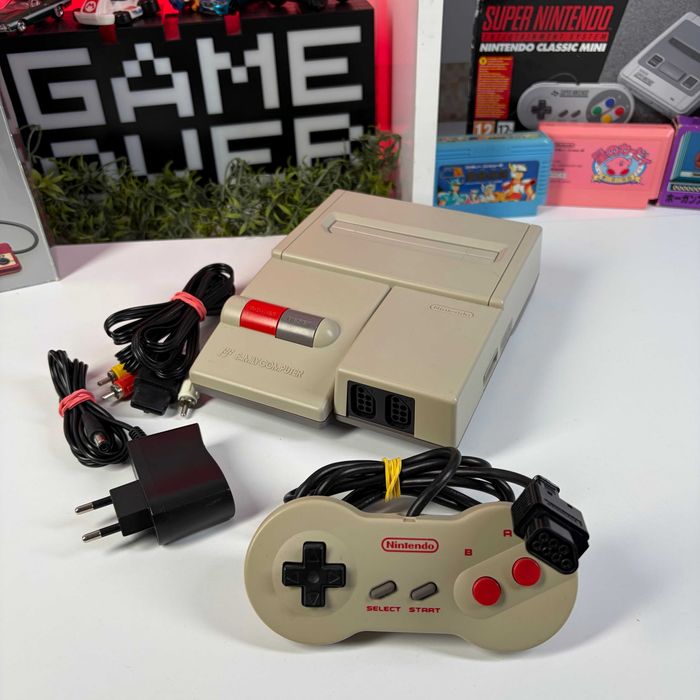 Консоль Nintendo Famicom Dendy AV HVC-101 + Геймпад Б/У Оригінальна приставка Нінтендо Фаміком Ретро консолі асортимент