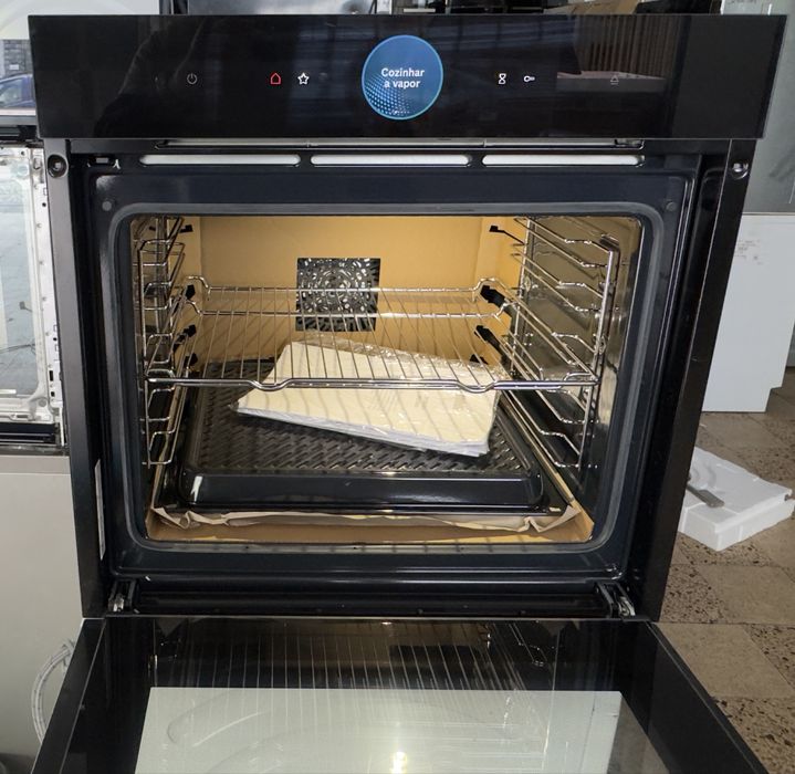 Forno a Vapor BOSCH HRG7361B1 (71 L - 59,4 cm - Hidrolítico - Preto