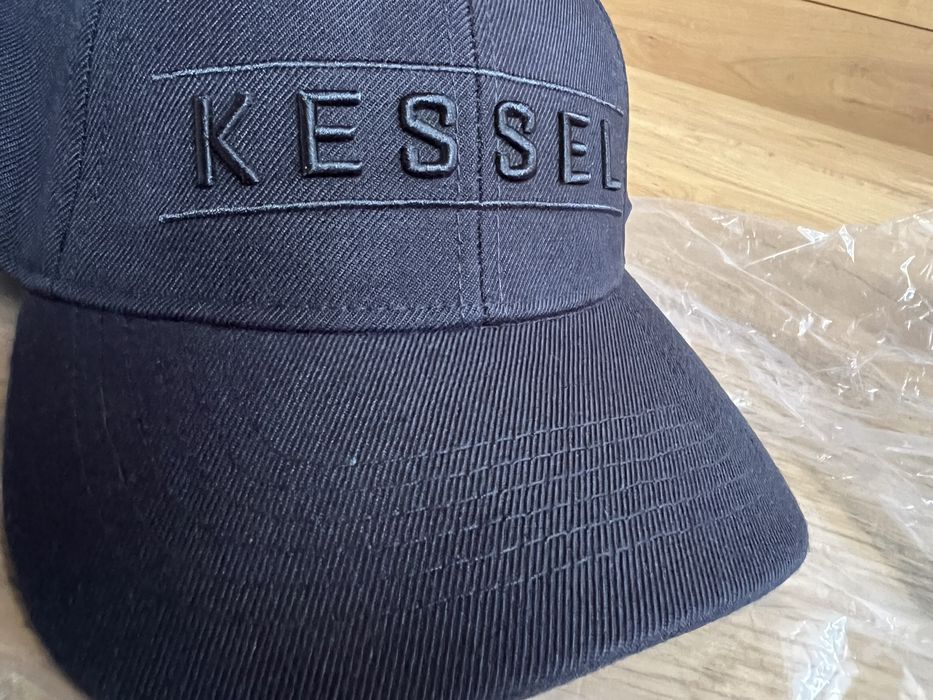 Ferrari czapka z daszkiem nowa oryginalna Kessel Ferrari Racing