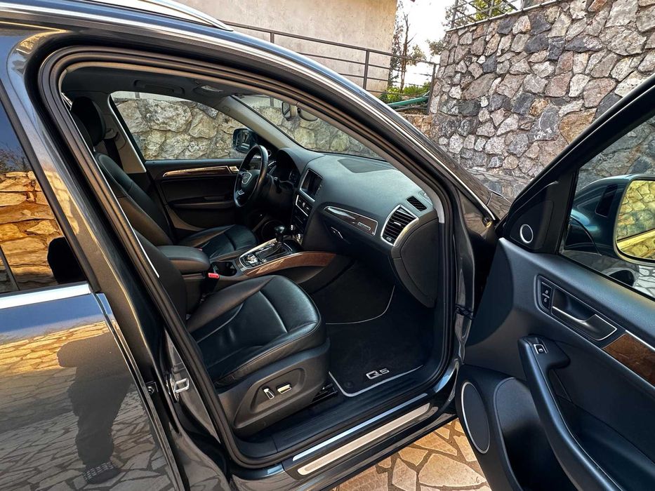 Продам Audi Q5 2016
