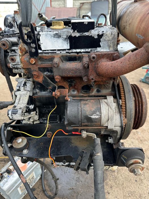 Silnik Yanmar Tk-3-95