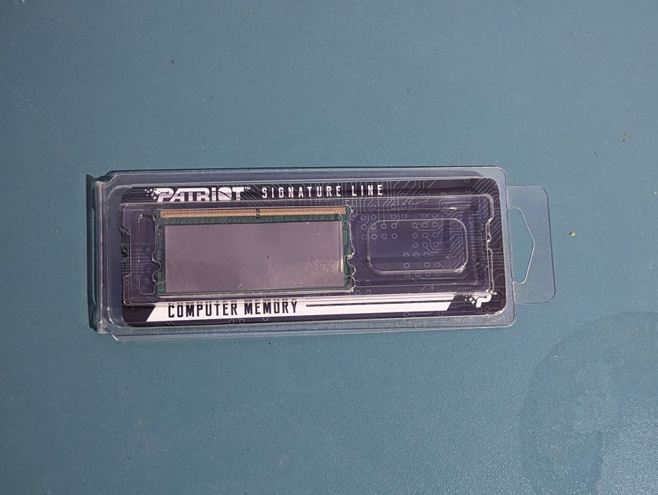 Оперативна прям'ять DDR4 8GB 3200 MHz