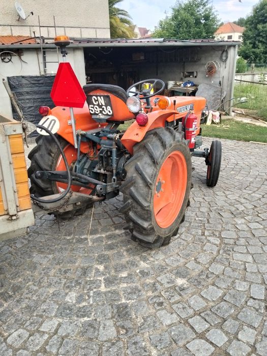 Trator Kubota L185