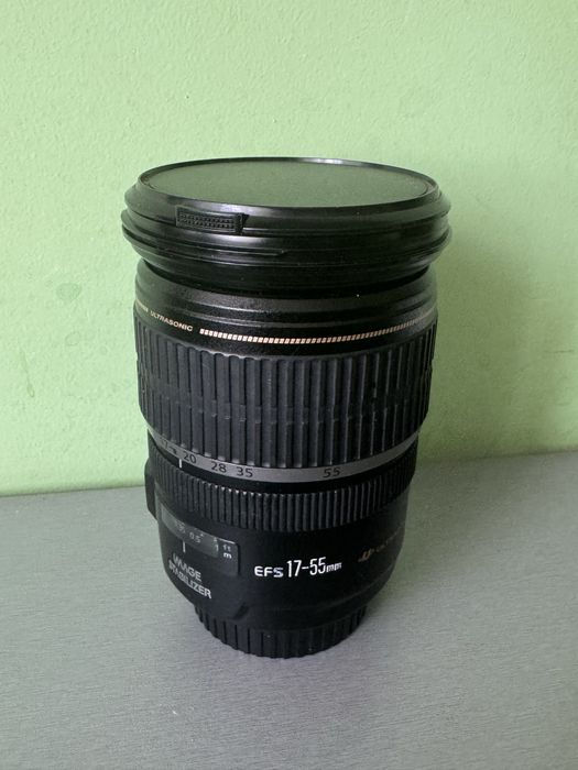 Обʼєктив Canon Zoom Lens EF-S 17-55mm 1:2,8 IS USM