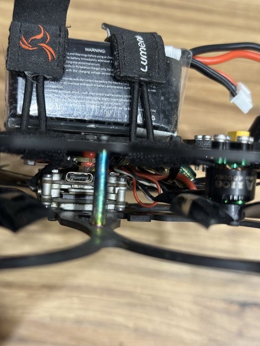 dron cinewhoop lumenier qav 2.5 freybott cyfra wizja dji + 16 pakietow