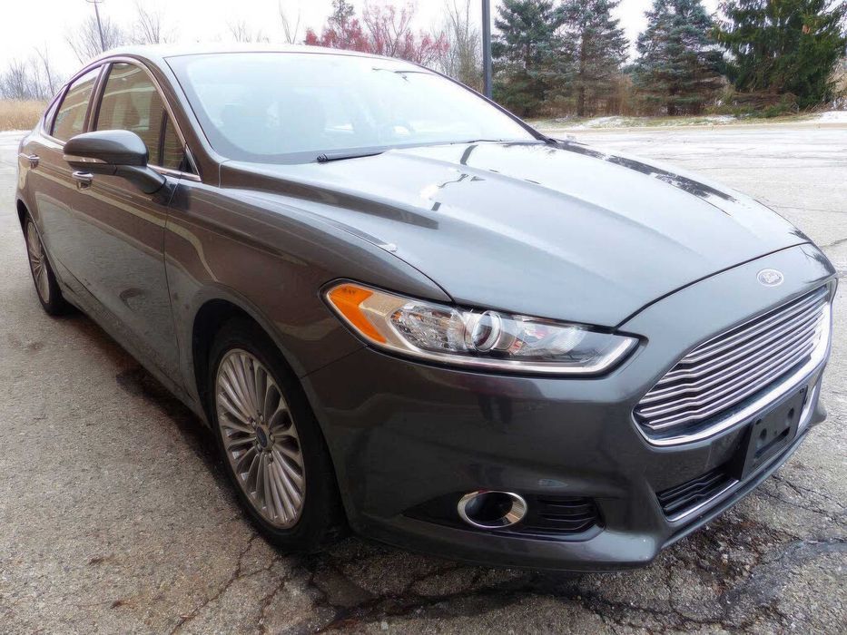 Ford Fusion Titanium      2016