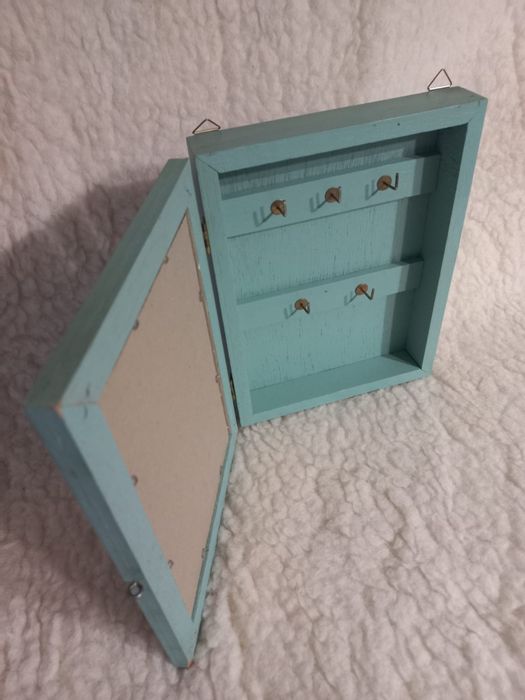 Szafka szafeczka skrzynka na klucze