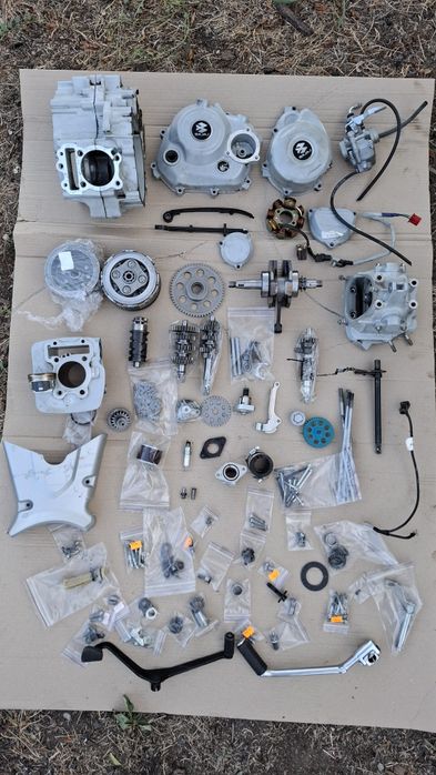 Головка Bajaj Boxer BM125 X, 150Х баджадж боксер