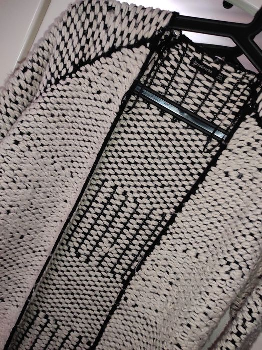 Sweter kardigan damski Stradivarius S