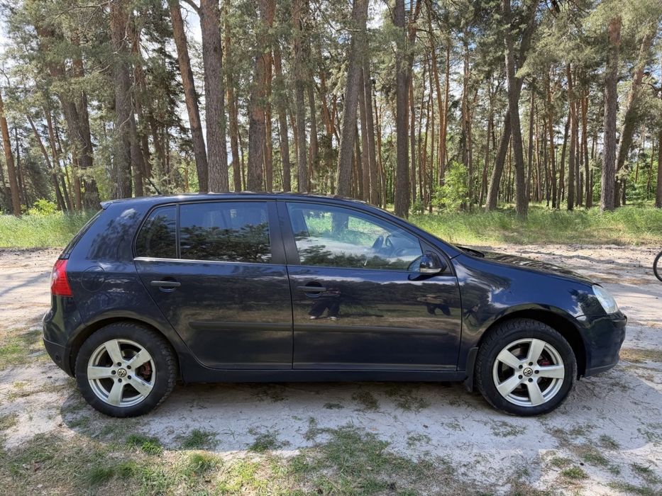 Продам Volkswagen Golf 5, Мрі 1,6/газ
