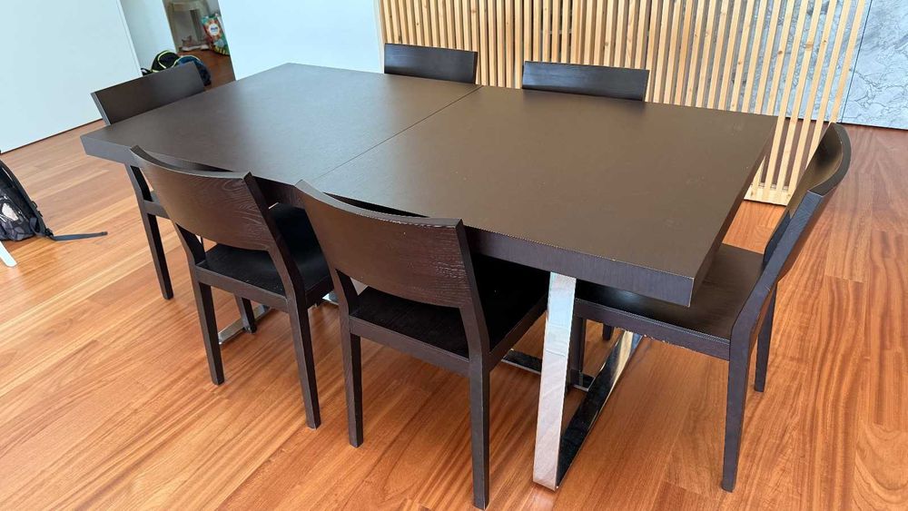 Mesa extensível + 6 cadeiras