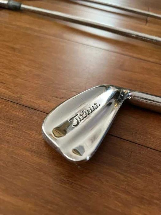 Titleist Tour Model – komplet żelazek 3-PW