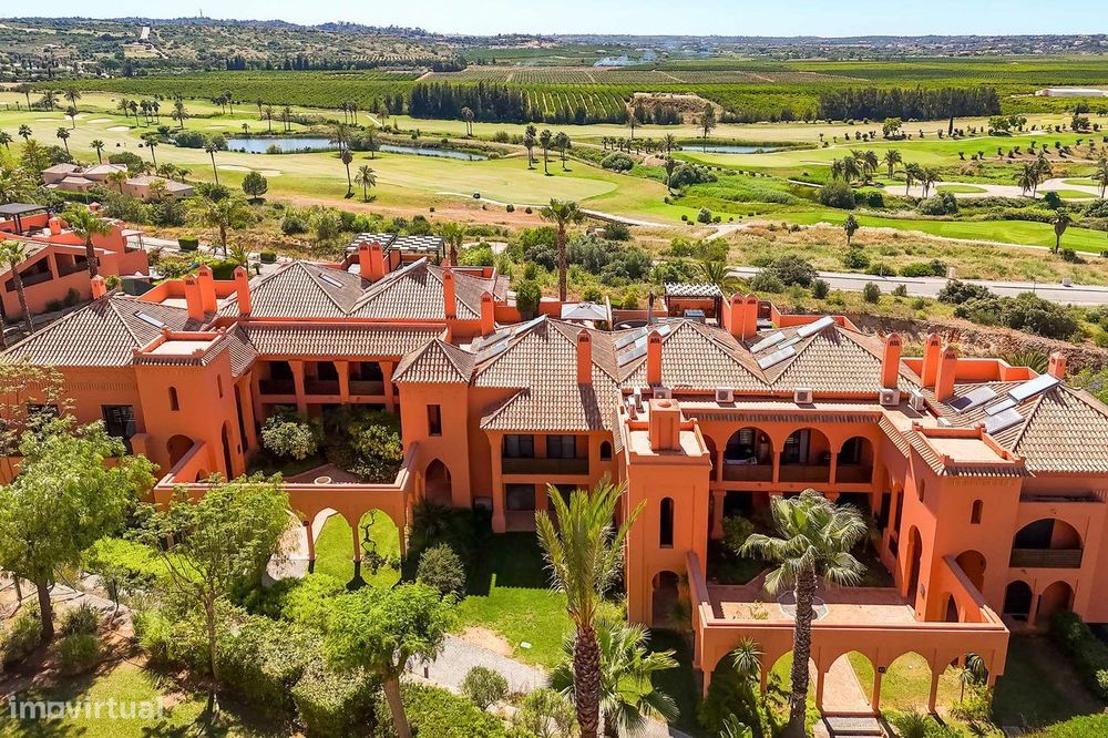 Penthouse Premium T3 num Prestigiado Resort de Golfe