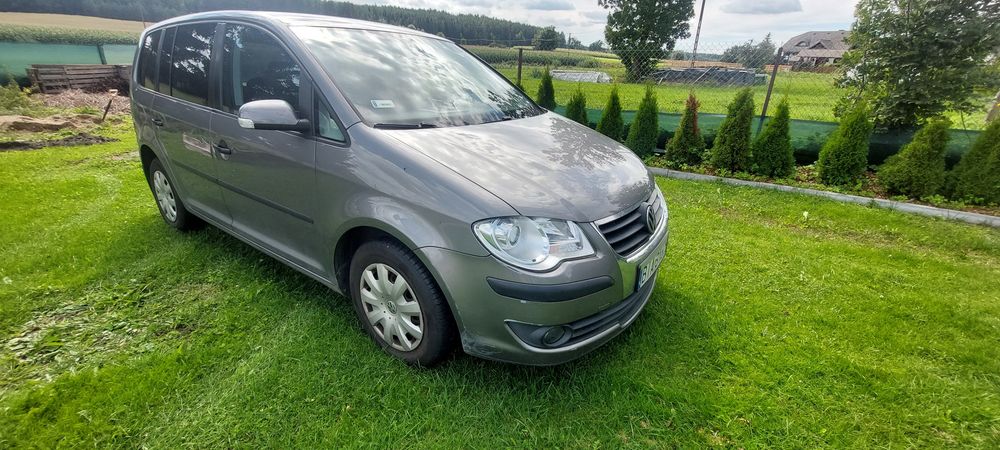 Volkswagen Touran 1.9 tdi.