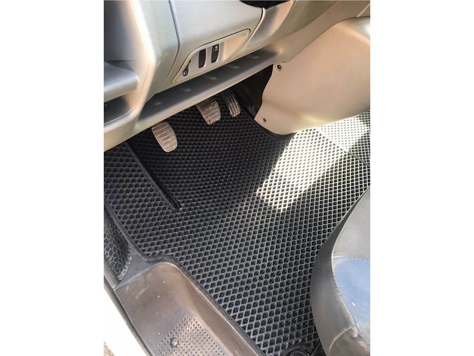 Opel Vivaro 2001-2015 рр. Килимки EVA (чорні) 1+1