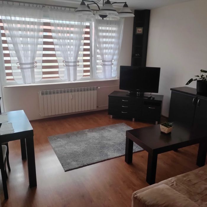 Wynajmę mieszkanie 3 pokojowe o pow. 56,00m2 osiedle BARWINEK- Kielce