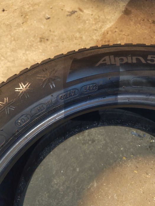 Opony zimowe uzywane 225 55 R17 Michelin 2022, 2020 rok 4 sztuki z159