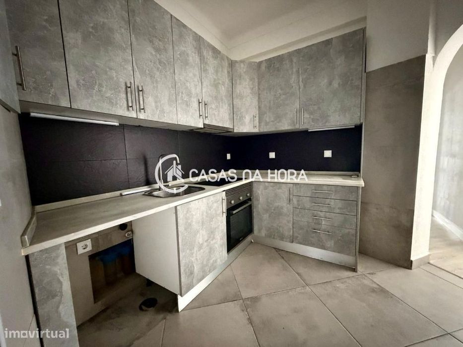 Apartamento T1 Charneca da Caparica
