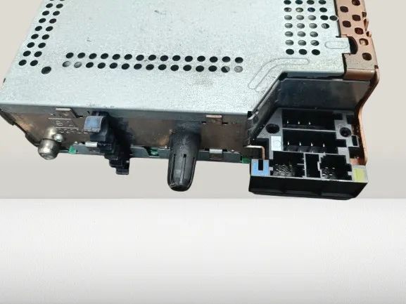 Rádio / auto-rádio RENAULT Clio II (BB0/1/2_, CB0/1/2_)