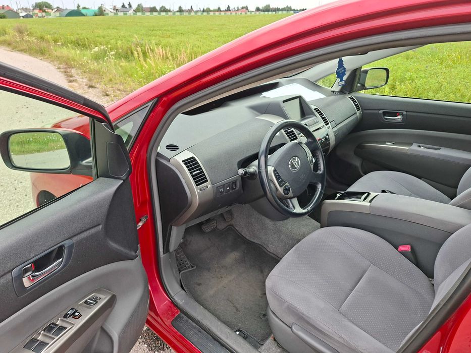 Toyota Prius. Hybryda + LPG KME 6L lpg / 100 km