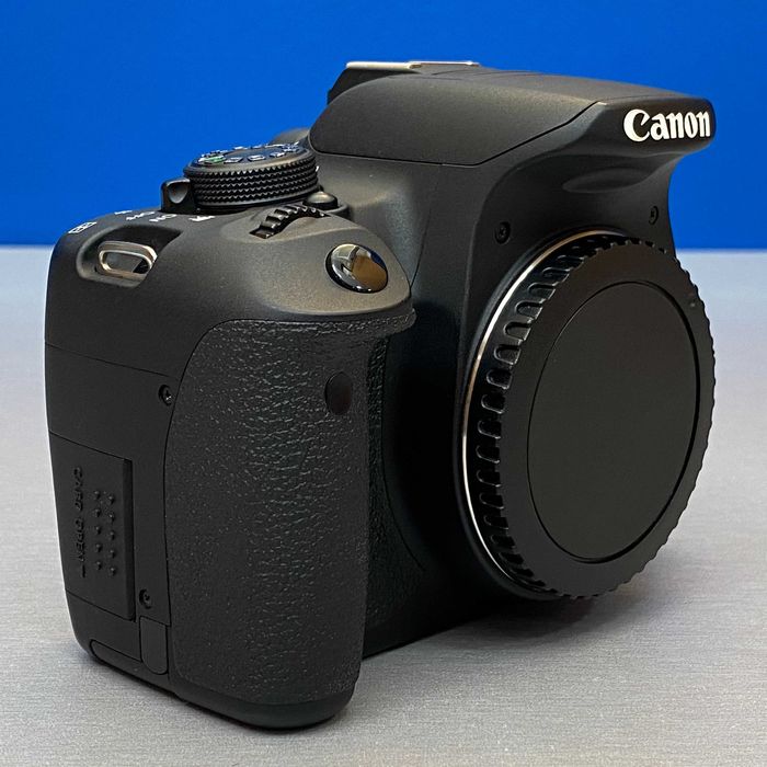 Canon EOS Rebel T5i (700D - Corpo) - 18MP