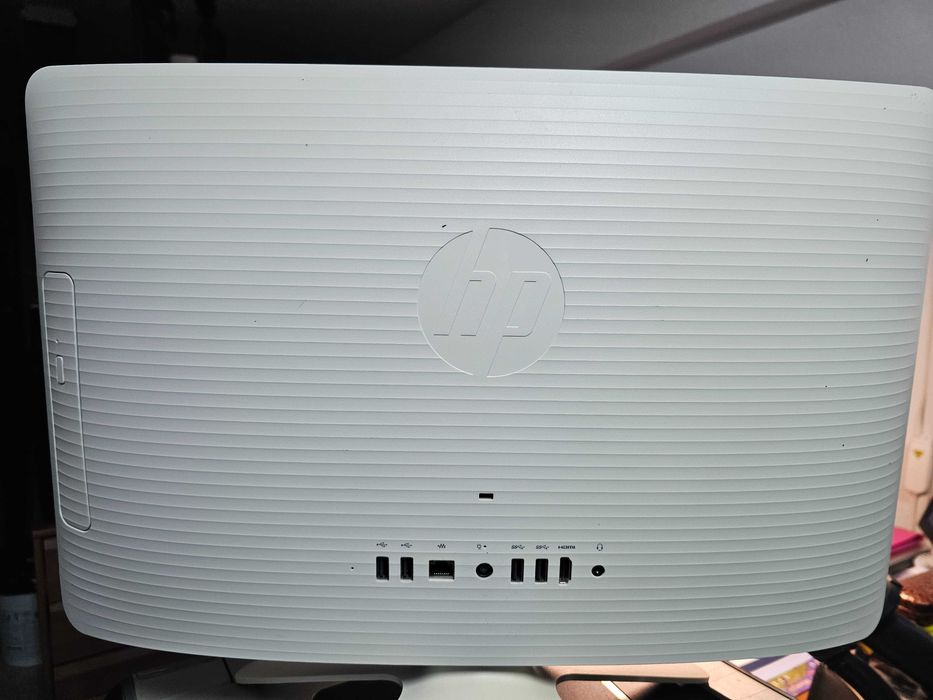 AIO HP 20-C001np