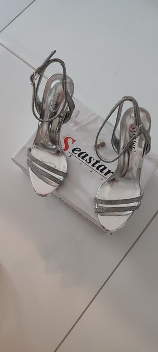 Szpilki sandały damskie srebne