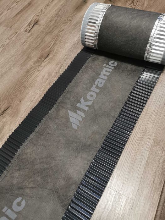 Taśma kalenicowa Koramic